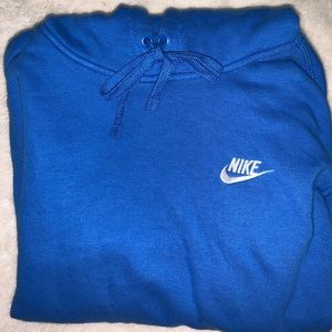 NIKE PULLOVER (BRAND NEW)